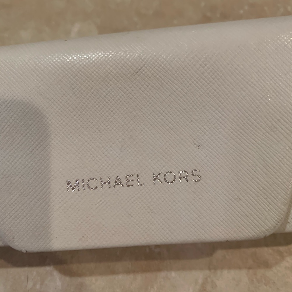 MK sunglasses hardly worn in great condition